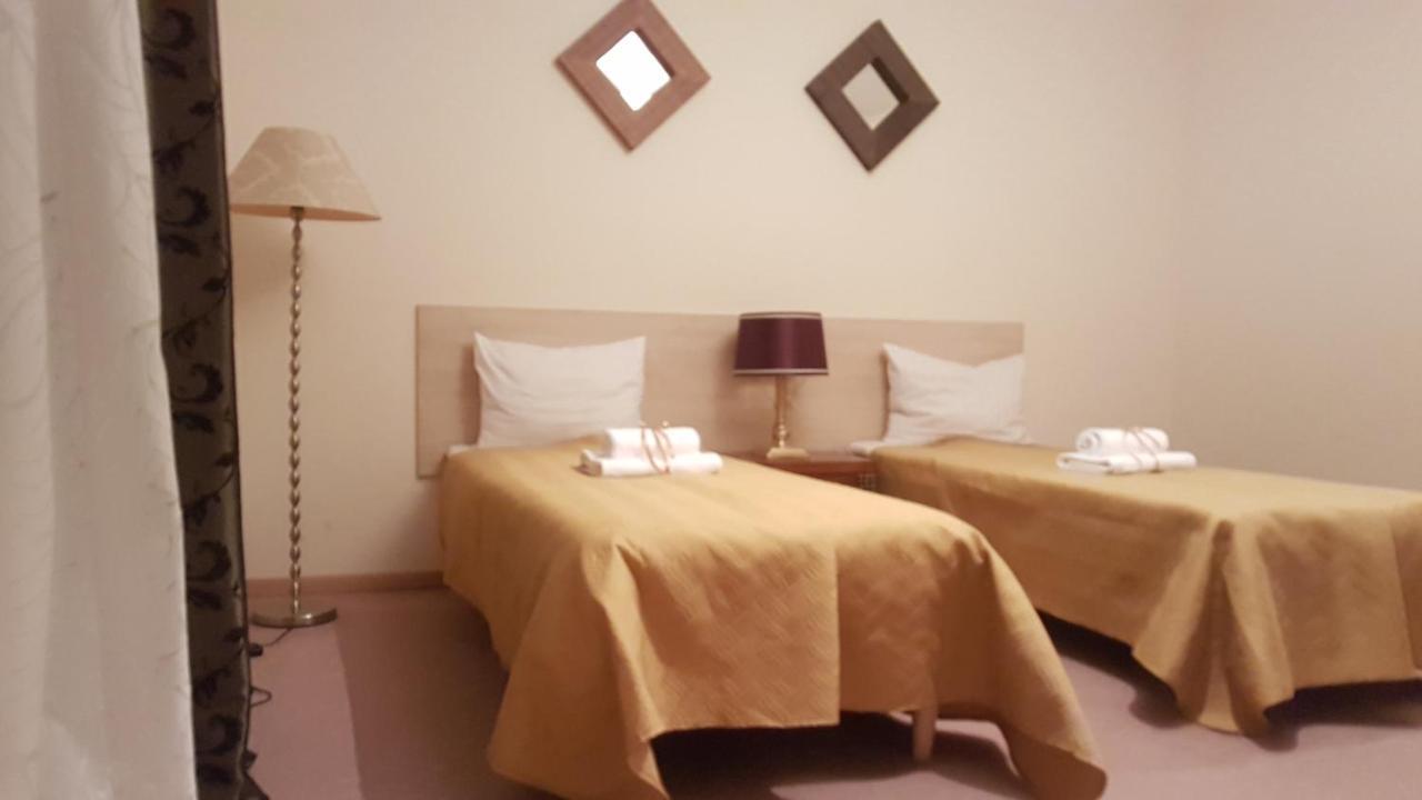 Villa Zdrojowa Otmuchow Ngoại thất bức ảnh